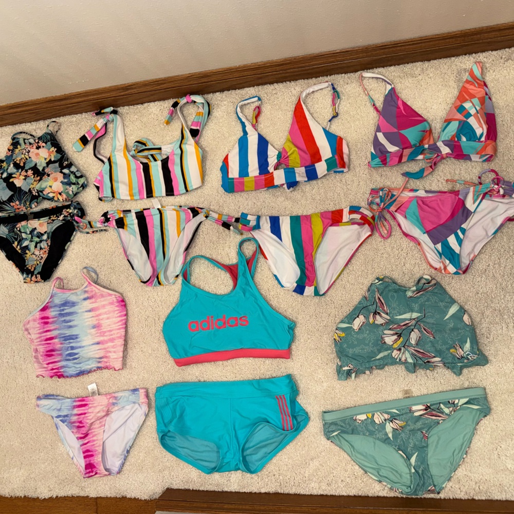 Women’s Swimwear Collection (7)